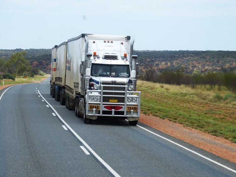 commercial truck insurance, cheap commercial truck insurance, truck insurance, trucking insurance